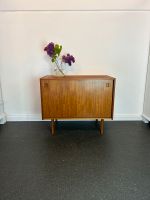 Teak Sideboard Anrichte TV Board midcentury vintage 60/70er Hamburg - Altona Vorschau