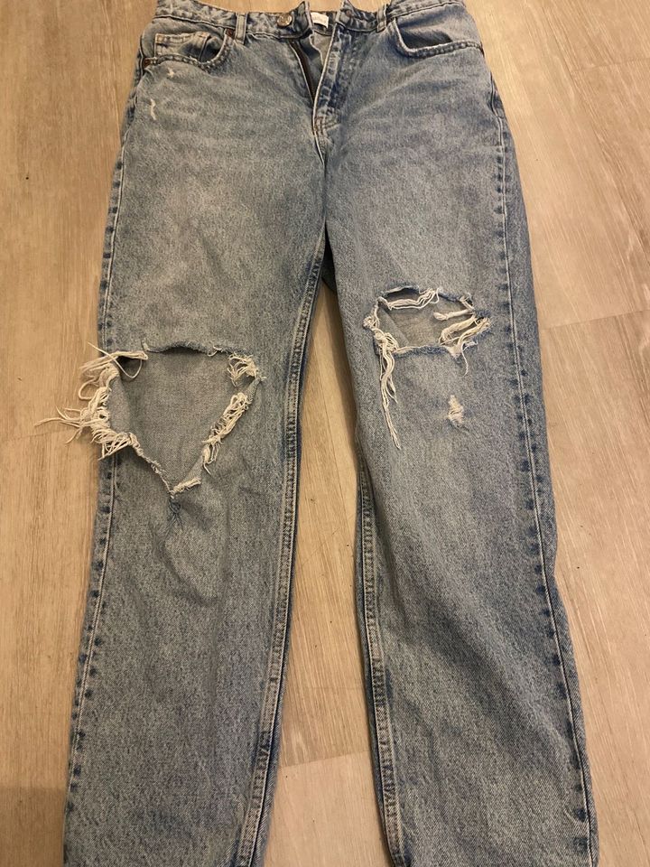 Zara Baggy Jeans blau gr.38 wonan in Eltville