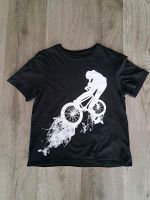 Jungen T-shirt Oberteil Gr. 146/152 h&m Frankfurt am Main - Kalbach Vorschau