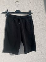 Jungen Shorts Kurze Hose Schwarz Gr. 158 Niedersachsen - Hildesheim Vorschau