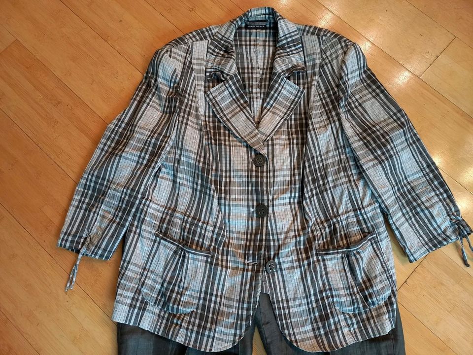 Hosenanzug Gerry Weber grüne Hose m.grünkariertem Blazer in Bottrop