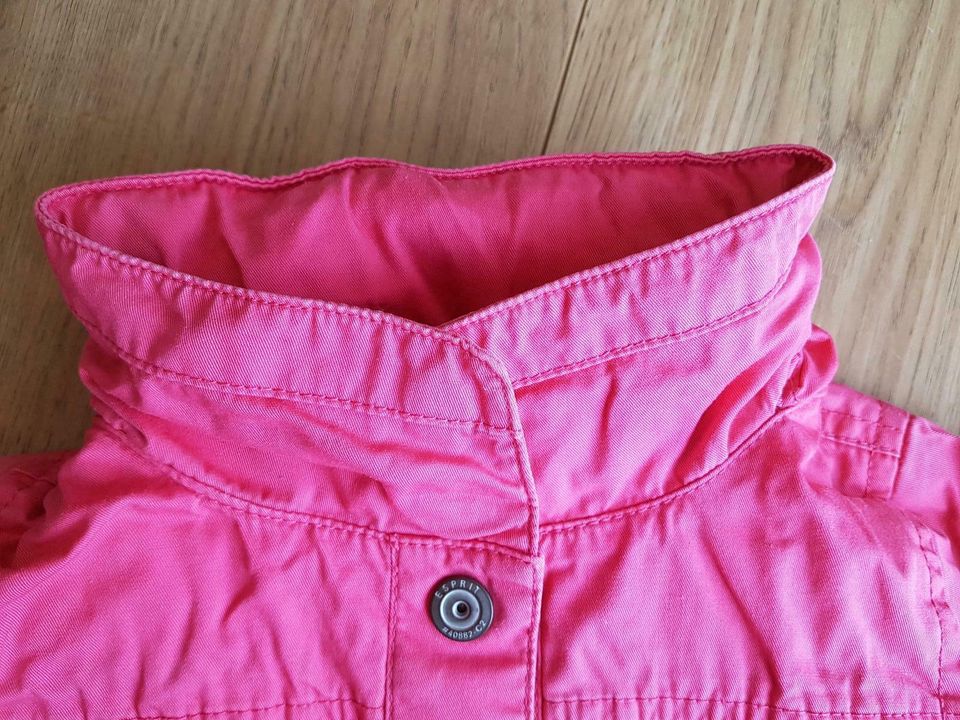 Esprit Jacke apricot/ pink Gr. 92/98 in Greifswald