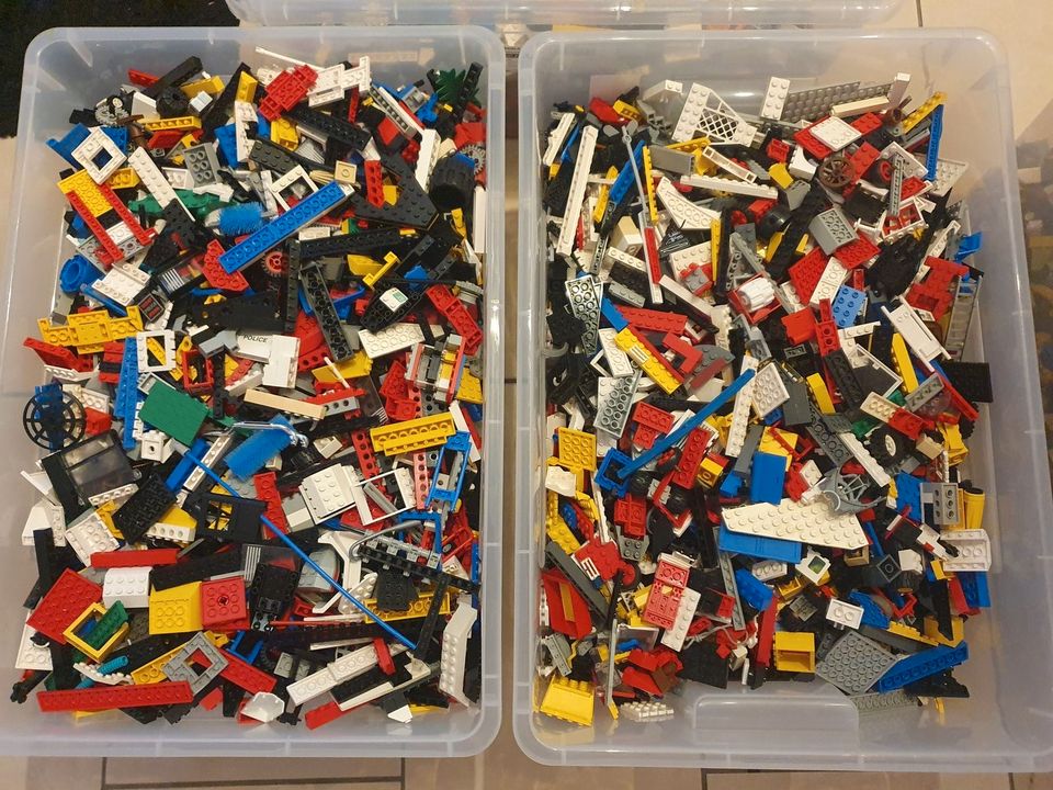 LEGO® Konvolut 1kg Steine Räder Platten SONDERSTEINE Kiloware in Hannover