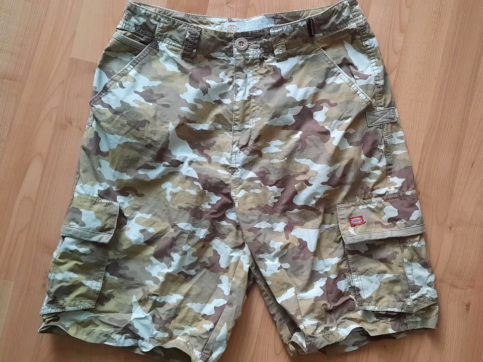 Dickies Shorts Hose Camouflage 30 S/M in Frechen
