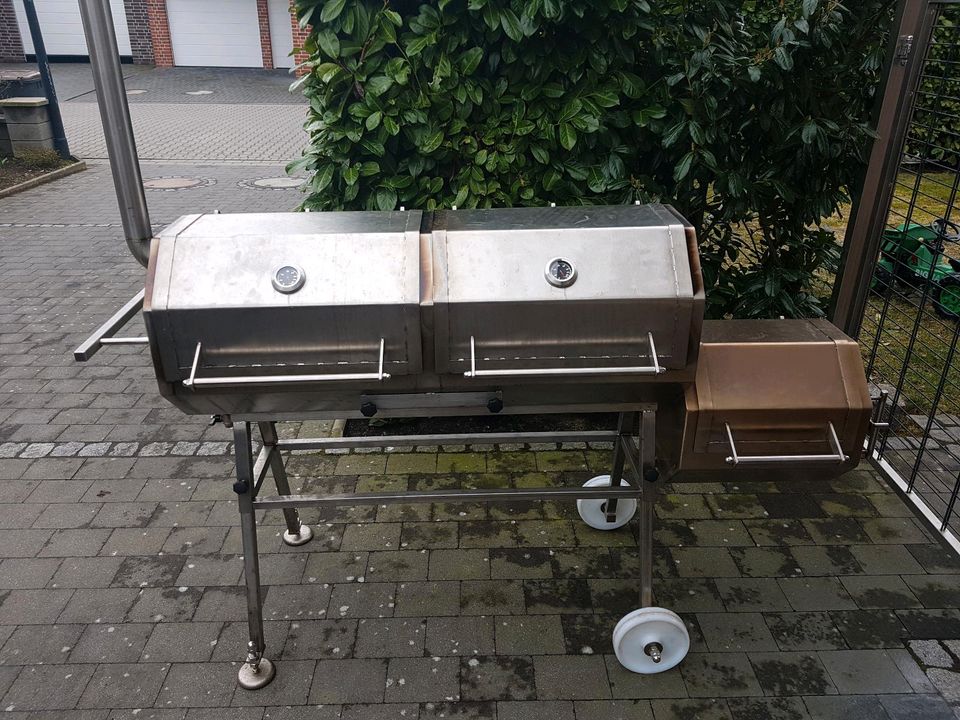 Smoker MIETEN Grill leihen Großgrill BBQ Rippchengrill Räucherofe in Beelen