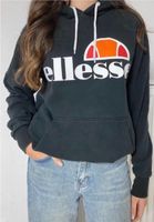 Damen Ellesse Kapuzenpulli (wie neu) Berlin - Köpenick Vorschau