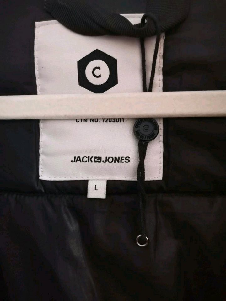 Jack Jones Winterjacke /Übergangsjacke Gr. L für 39 Euro neuwerti in Neuwied