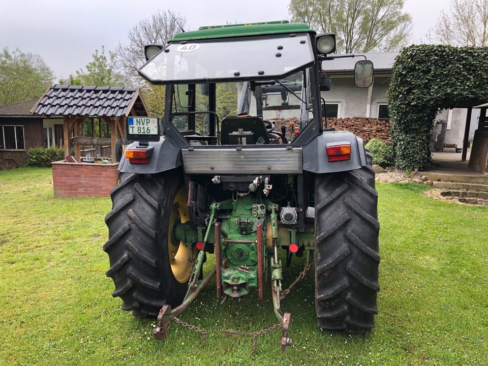 John Deere 1950 AS Traktor Ackerschlepper Frontlader in Sundhagen Brandshagen