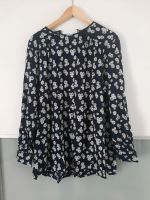 Tunika / Bluse in Gr 48/50 in Schwarz mit Blumen Hessen - Offenbach Vorschau