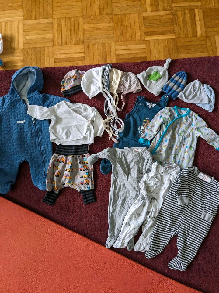 Kleiderpaket Baby 50/56 in Troisdorf