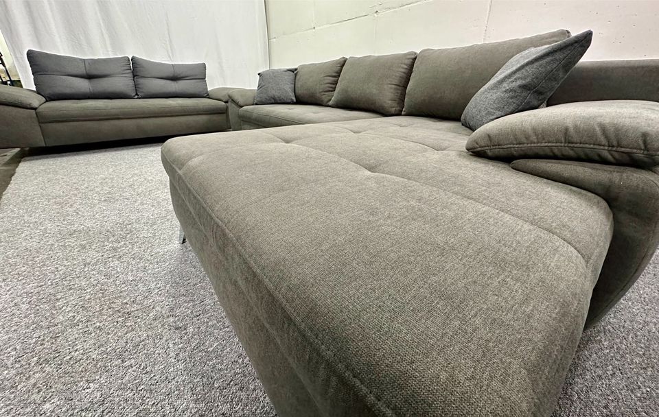 NEU! Ecksofa + 2,5 Sitzer Garnitur Latigo Schlamm in Löhne