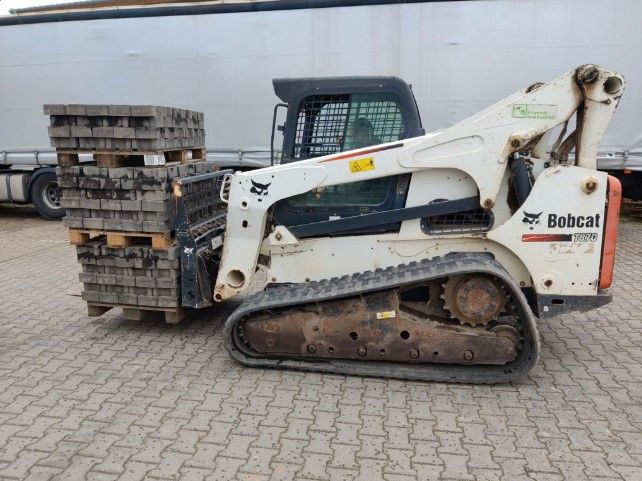 Bobcat T870 Kompaktraupenlader, Kaufen und Mieten möglich!, Deltalader, Kompaktradlader, Hoflader, Kettenfahrzeug in Bischberg