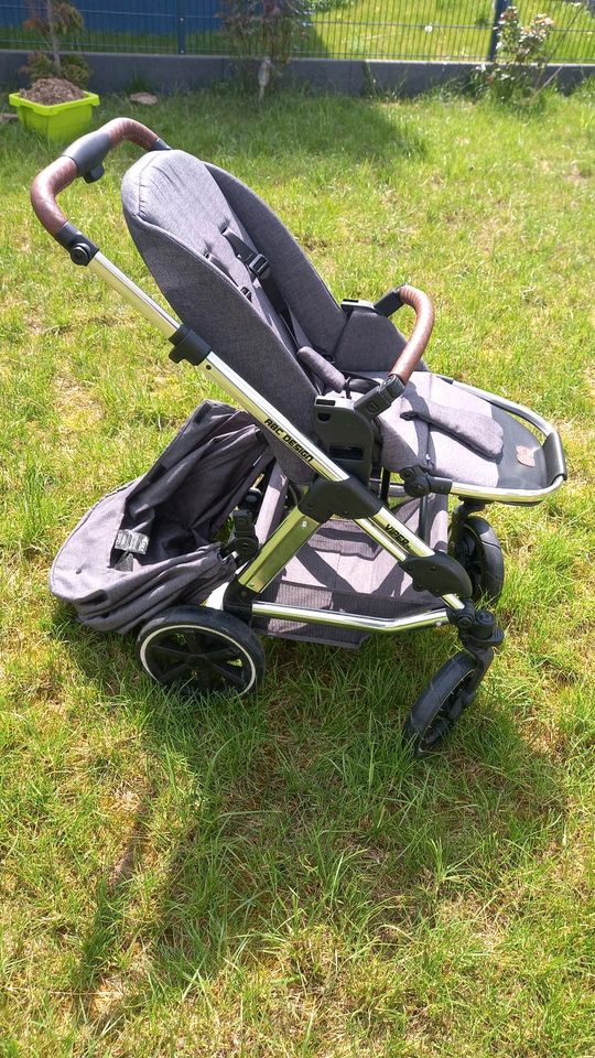 Kinder wagen .Auto Sitz. Reise Baby Bett.kinder Fahrrad  - Teppic in Rosbach (v d Höhe)