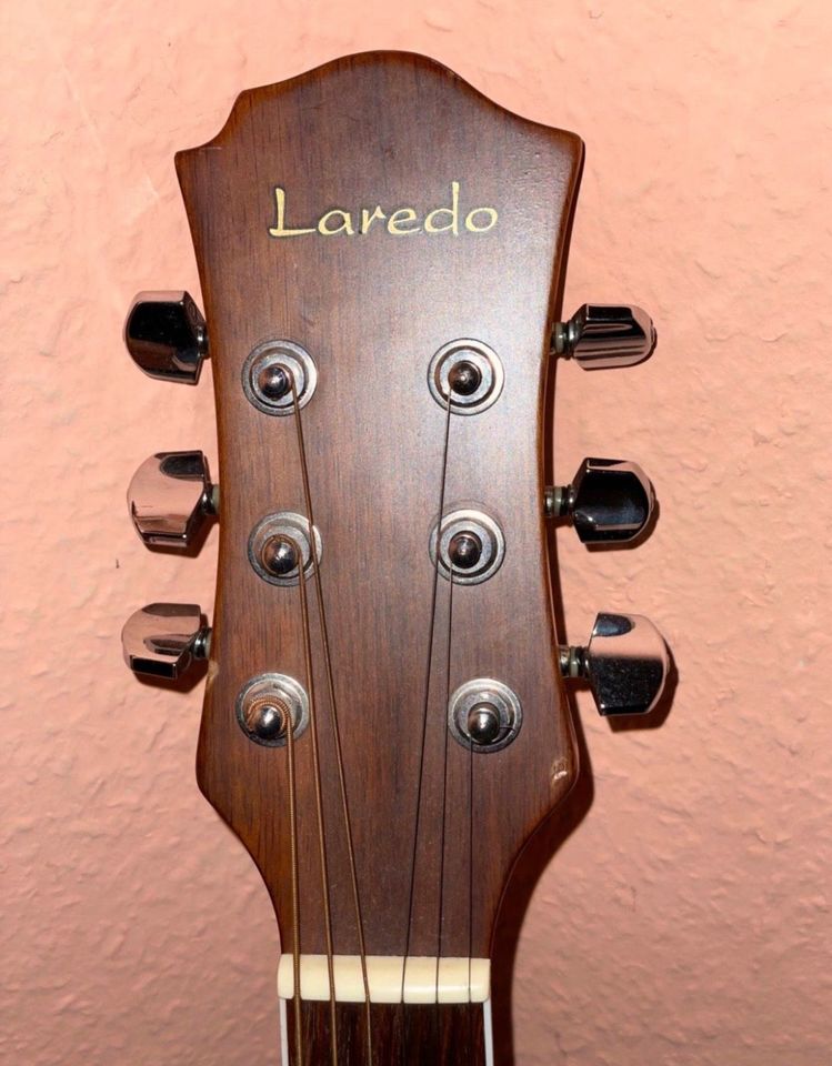 Laredo SP -300E Gitarre in Suhl