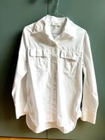 Weiße oversized Bluse von COS München - Thalk.Obersendl.-Forsten-Fürstenr.-Solln Vorschau