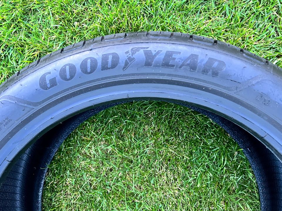 2 Sommerreifen - Goodyear EfficientGrip Performance 205/45 R17 in Meerane