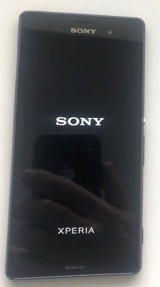 Sony Xperia Z3 D6603 schwarz Android Smartphone mit Zubehörpaket in Ostrhauderfehn