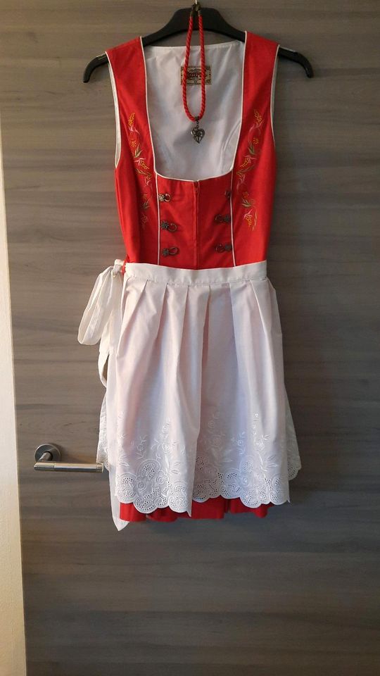 Dirndl Rot Mini - Stockerpoint in Neusäß