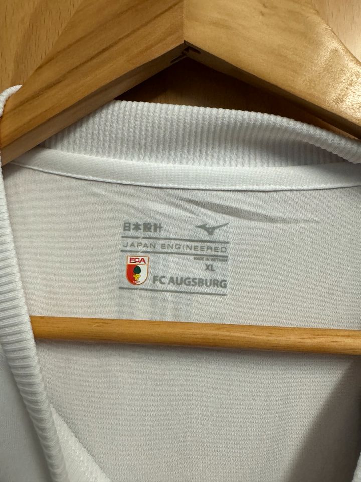 FC Augsburg Sondertrikot in Pöttmes