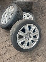 Mercedes E Klasse W212 Alufelgen auf M+S Reifen 245/45R17 99Y Nordrhein-Westfalen - Soest Vorschau