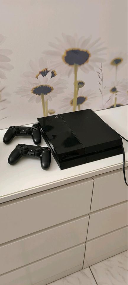 Playstation 4 500GB in Moers