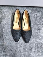 Klassische Pumps Veloursleder Blumen Muster Sachsen-Anhalt - Bad Bibra Vorschau