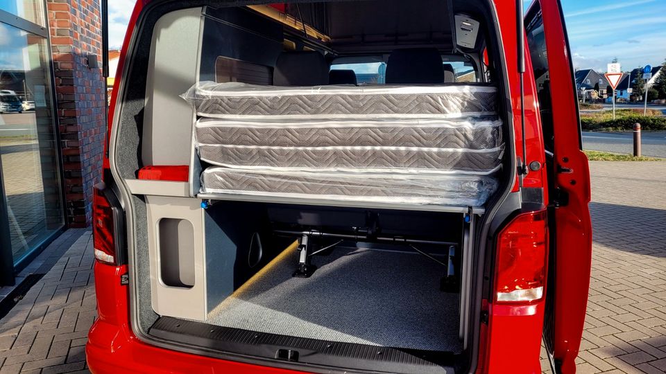 VW Bus T6.1 Camper NEU mit Ausbau 150PS Lichtautomatik MFL Standheizung Rückfahrkamera Sitzheizung Regensensor Tempomat ACC Wohnmobilzulassung Wohnmobil Campervan in Syke