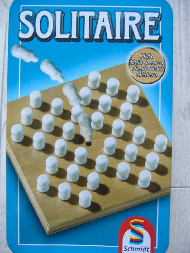 Schmidt Solitaire