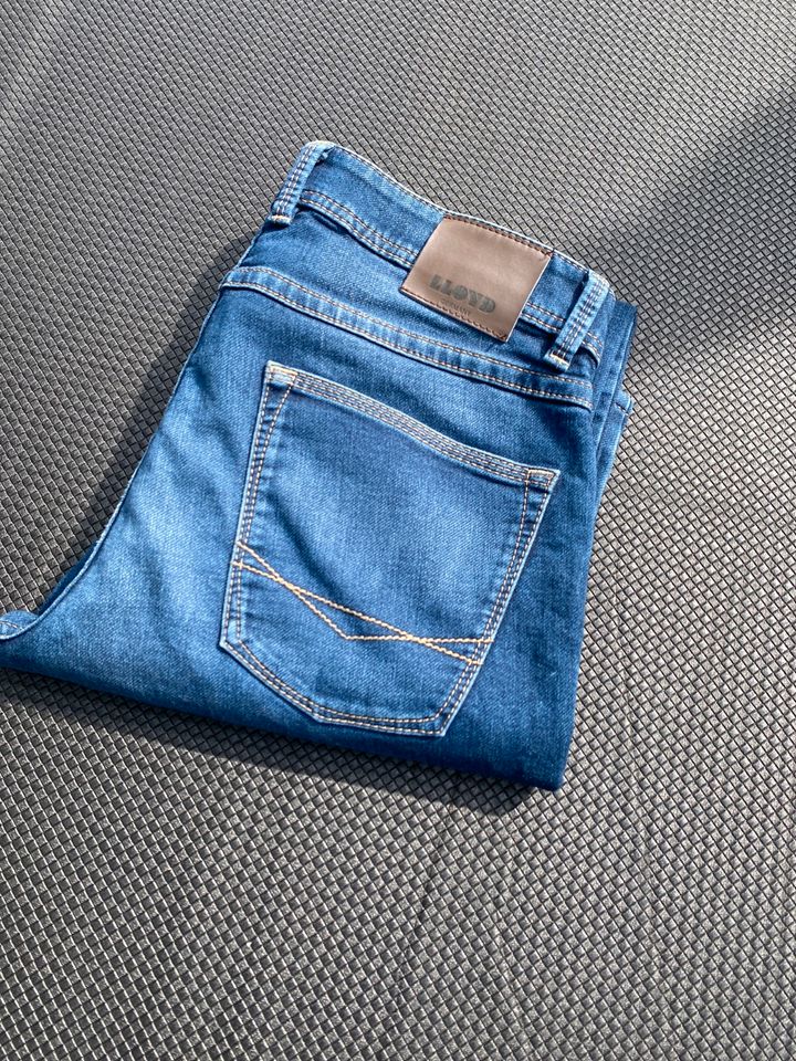 Lloyd Blue Jeans - neuwertig 32/34 in Niedersachsen - Achim | eBay  Kleinanzeigen ist jetzt Kleinanzeigen