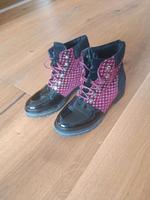 Stiefeletten mit Lack, Sternchen Gr.28 Bayern - Veitsbronn Vorschau