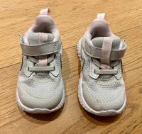 Turnschuhe Nike Revolution 5 22 grau rosa Baden-Württemberg - Schwäbisch Hall Vorschau