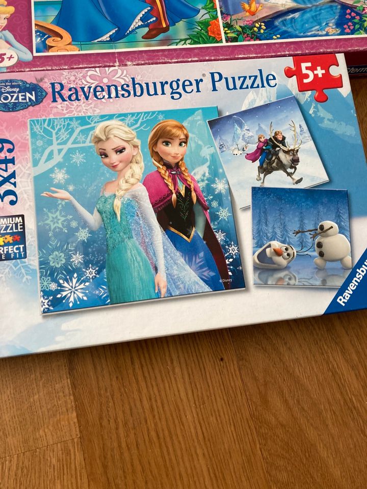 Setpreis 12 Puzzle Mädchen alle vollständig in Regensburg