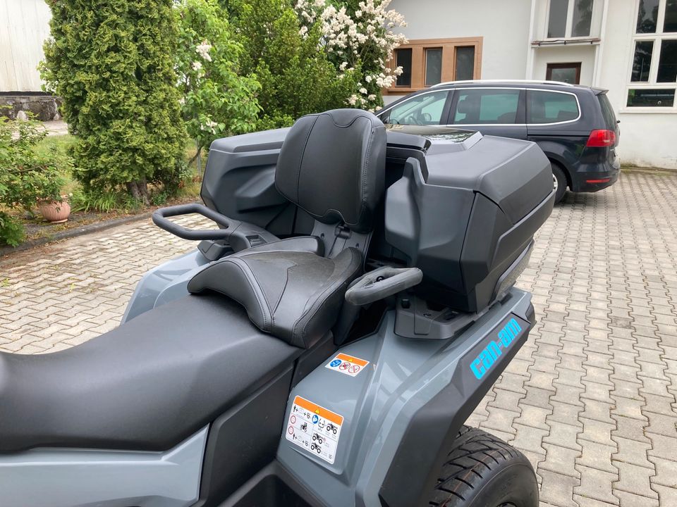 Can-Am Outlander Gepäckbox LinQ 124l in Dresden