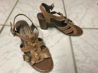 Tamaris hellbraune Sandalen Sandaletten Gr. 37 NEU Niedersachsen - Seevetal Vorschau