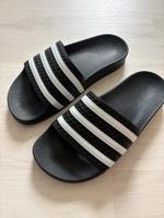 Adilette, schwarz 37, Adidas Originals, Badeschuh, Hausschuh Bayern - Herzogenaurach Vorschau