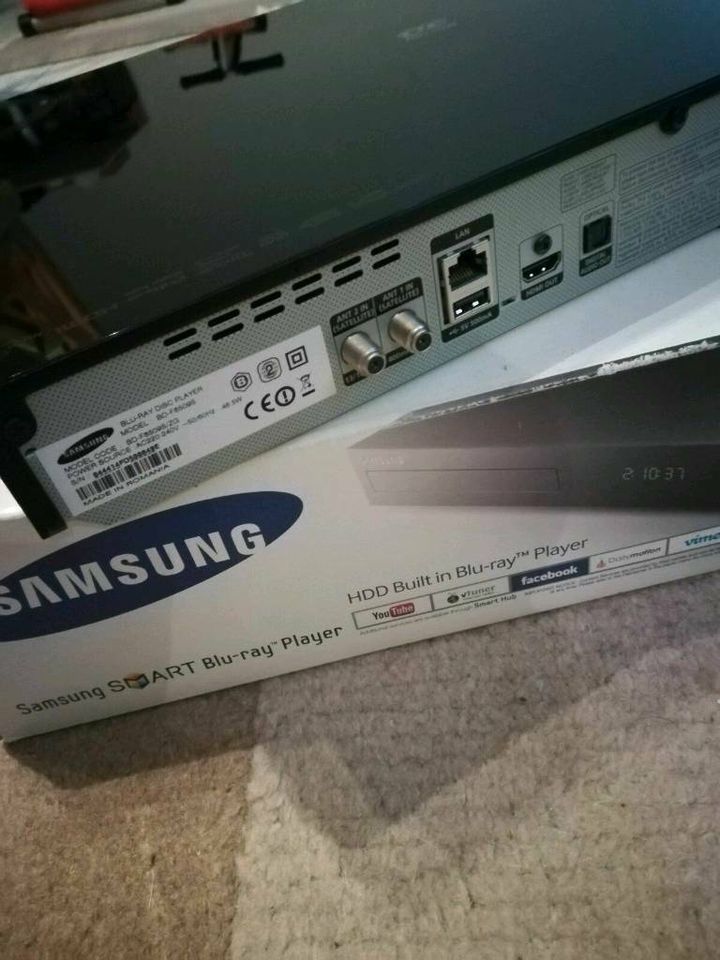 Samsung Twin Satellit und 3D Blu-ray BD-F85095 in Bottrop