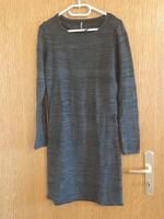 Schönes Strickkleid dunkelgrau / anthrazit meliert Gr. XS wie neu Nordrhein-Westfalen - Werl Vorschau