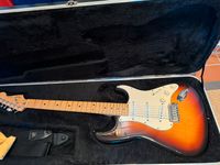 FENDER Stratocaster USA 1989 3 tone sunburst Hessen - Reichelsheim (Odenwald) Vorschau