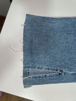 Blaue boyfriend-Jeans mit Schnitt bei den Beinen Baden-Württemberg - Ravensburg Vorschau