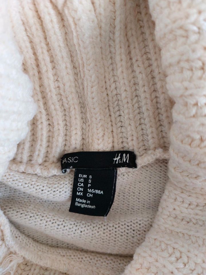 H&M Strick warmer dicker Pullover Creme Gr. S Rollkragen Pulli in Hirschau