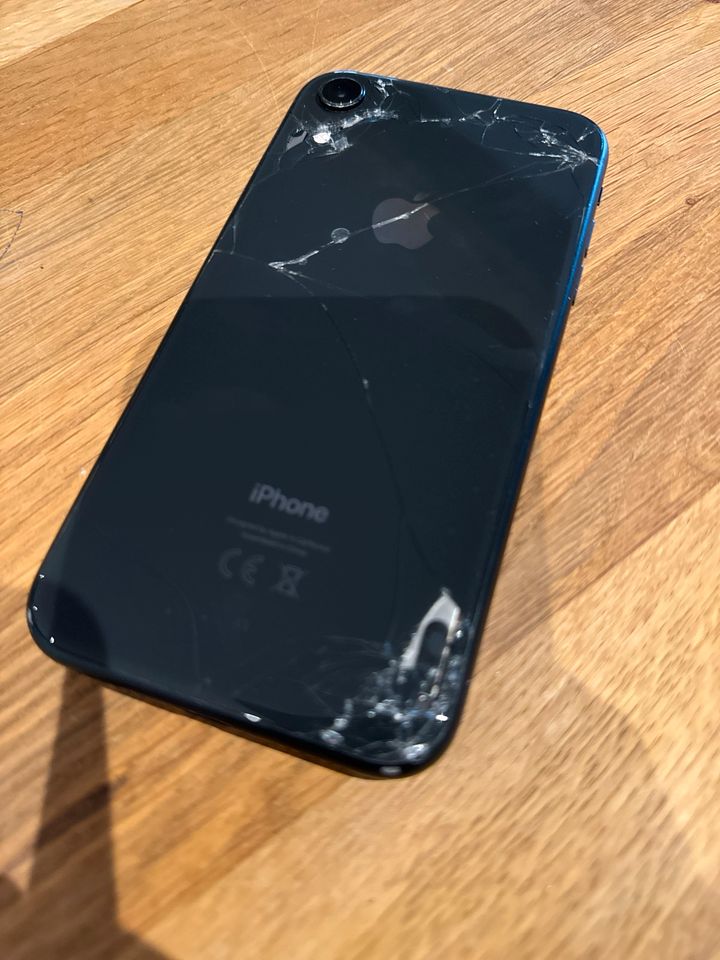iPhone XR; defekt in Brilon