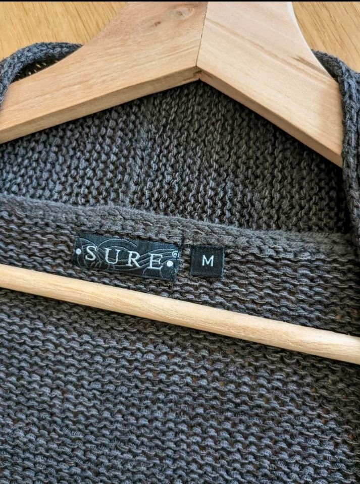 Kurzärmlige Strickjacke von Sure, Größe M, sehr guter Zustand in Nürnberg (Mittelfr)