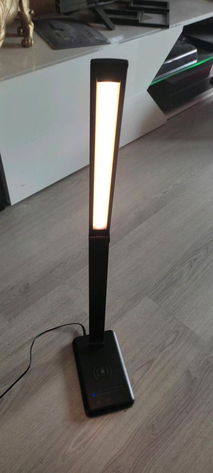 Schreibtisch Lampe LED dimmbar 5 farbstufen in Voerde (Niederrhein)