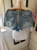 Zara Jeans Shorts Gr.XS/S gebraucht Hessen - Sinn Vorschau
