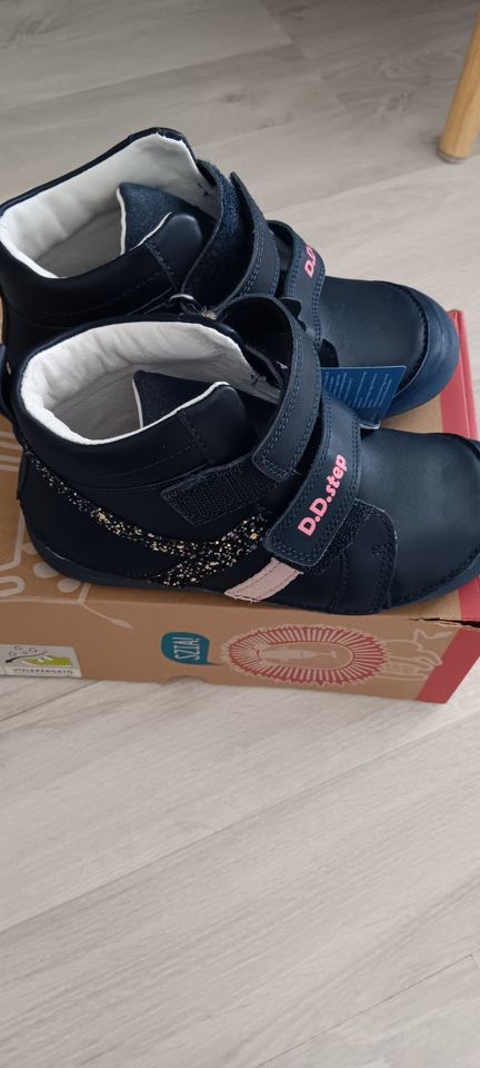 D.D.step blaue Barfußschuhe Gr 32, neu mit Etikett! in Reutlingen