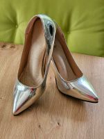 Silberne High Heels Gr. 38 Nordrhein-Westfalen - Hennef (Sieg) Vorschau