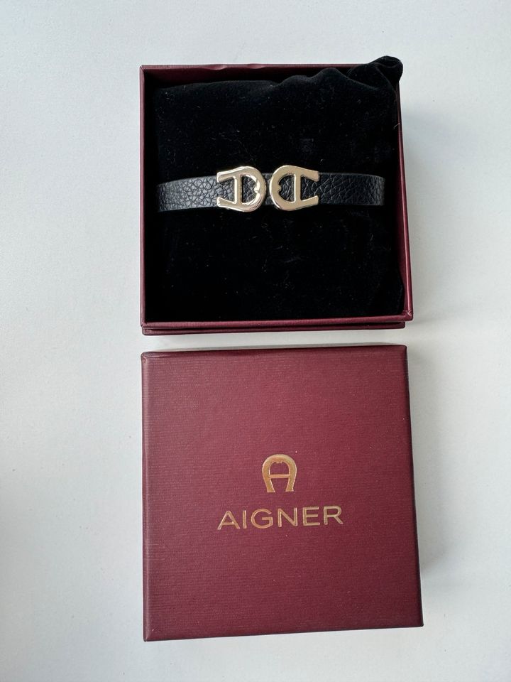 Aigner Lederarmband mit Logo in Bremen