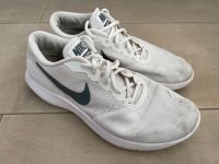 Nike Sneaker Größe 45,5 weiß- gebraucht! Niedersachsen - Einbeck Vorschau