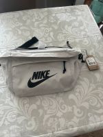 Nike Bauchtasche Bayern - Karlsfeld Vorschau