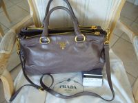 PRADA TASCHE taupe mit ID Karte TOP Zustand wie NEU ! Baden-Württemberg - Karlsruhe Vorschau